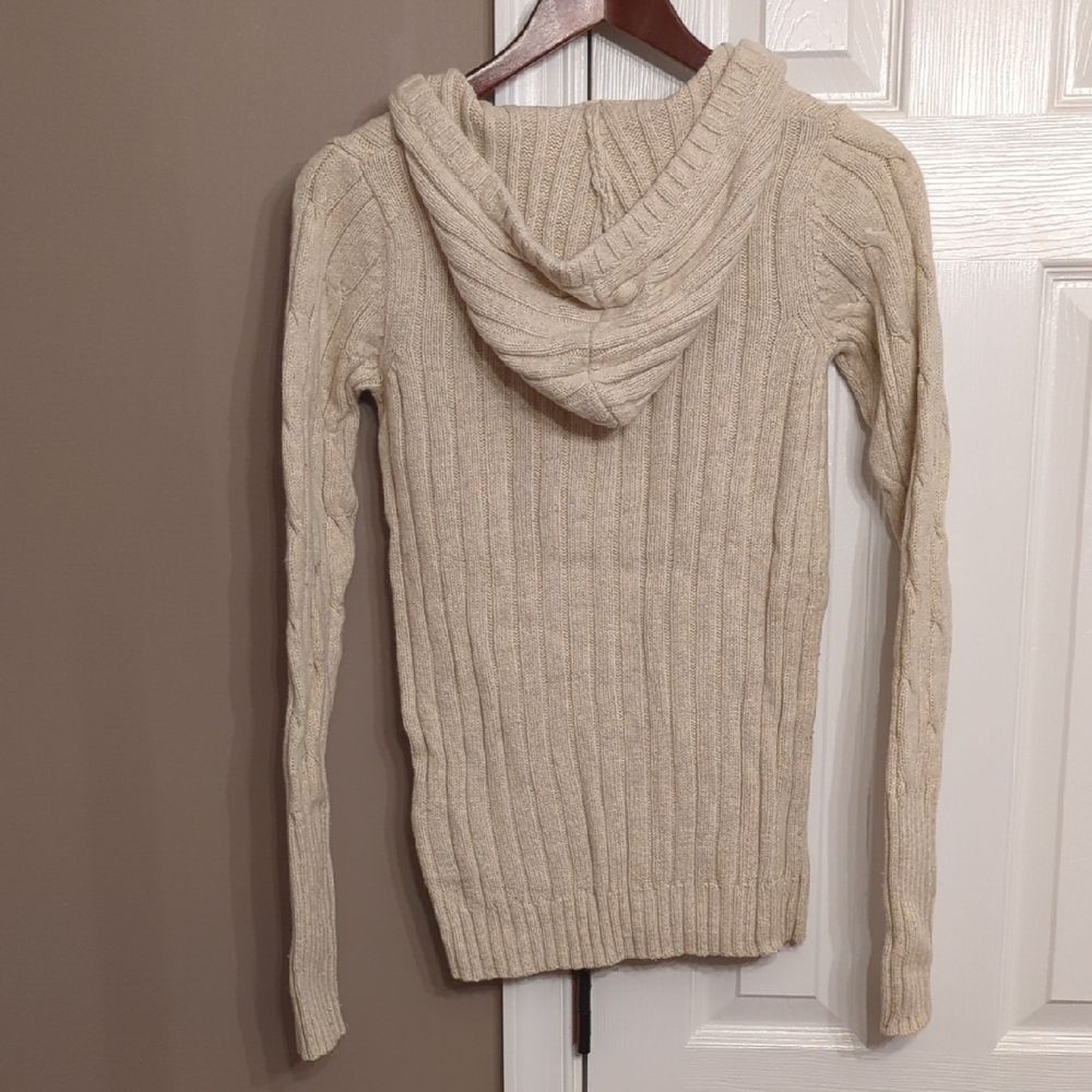 Y2K Hollister Women's Cable Knit Hooded V-Neck Sweater in Cream Bella Babydoll - Picture 11 of 11